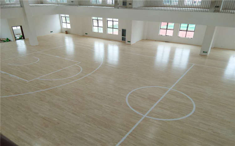 楓樺木運動(dòng)木地板怎么保養