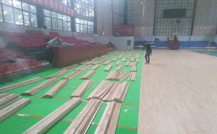 羽毛球運動(dòng)木地板安裝，應杜絕安裝隱患