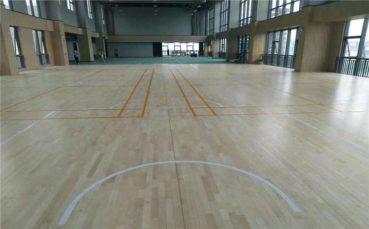 常見(jiàn)的體育木地板怎么安裝