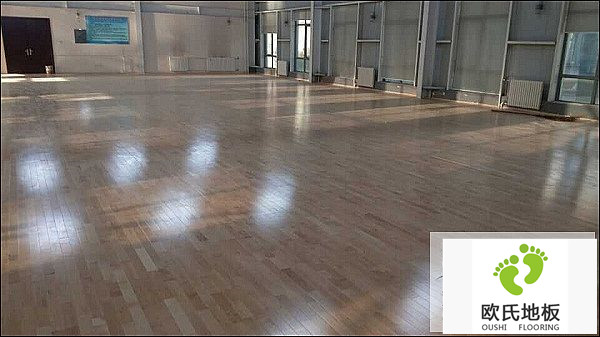 哪些因素影響運動(dòng)木地板價(jià)格