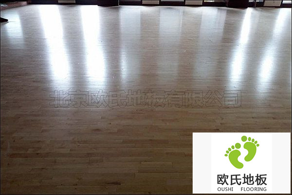 山西太原龍頭大廈運動(dòng)木地板鋪設工程